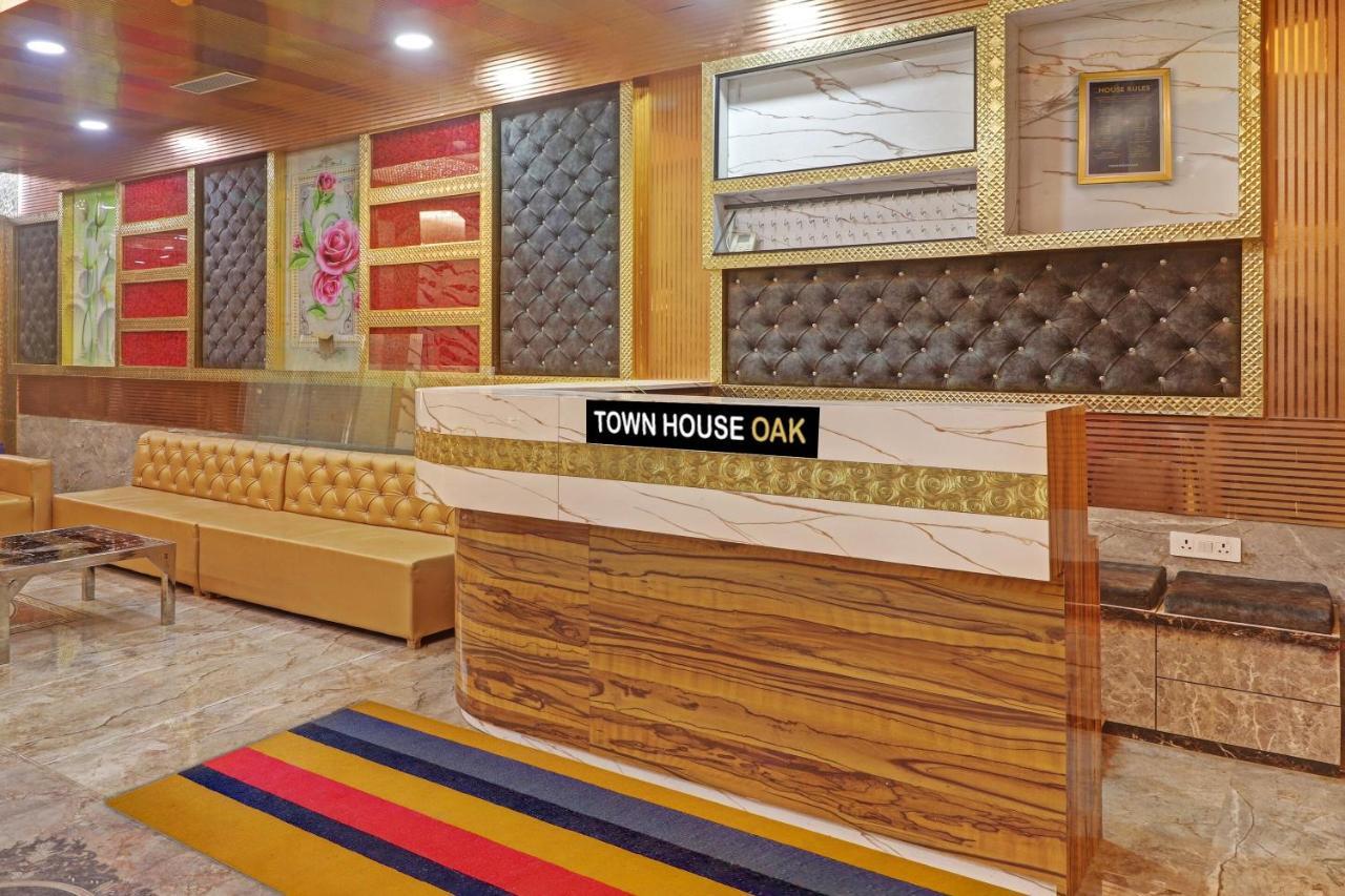 Townhouse Oak Pooth Haveli Делхи Екстериор снимка