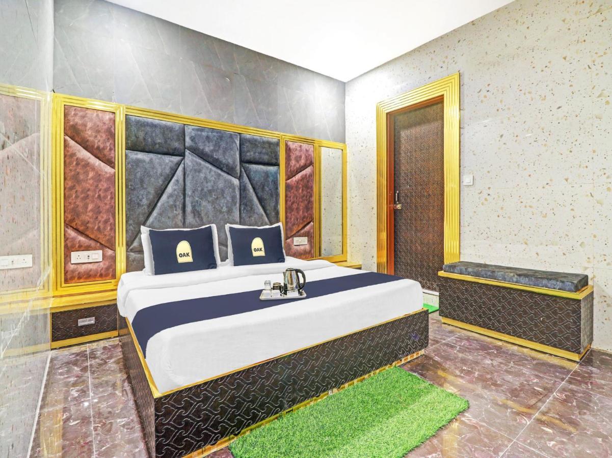 Townhouse Oak Pooth Haveli Делхи Екстериор снимка